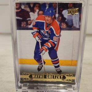 Wayne Gretzky WGT-1 Tim Hortons tribute card.